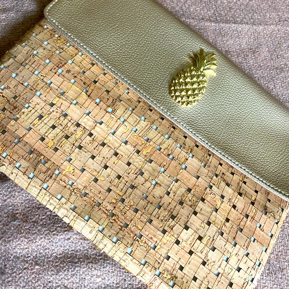 Mudpie Clutch